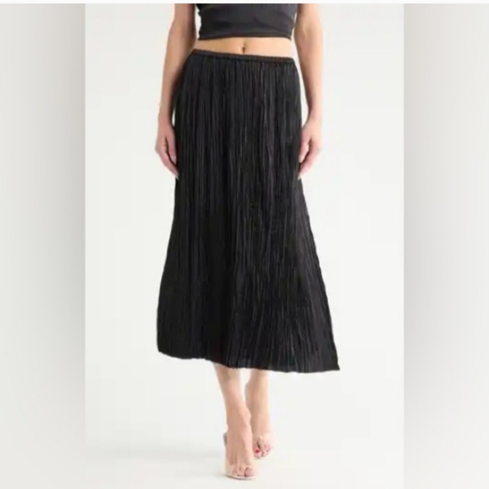 A New Day Black Crinkle Midi Skirt Sz S NWOT
